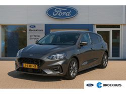 Grijs Gebruikt 2020 Ford Focus ST-Line Hatchback | € 19.895 (Eerlijke prijs)