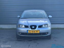 Grijs Gebruikt 2005 Seat Ibiza Reference Hatchback | € 1.095 (Eerlijke prijs)