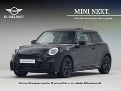 Zwart Gebruikt 2024 Mini Cooper Hatchback | € 35.450