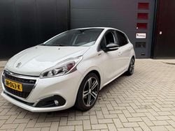 Wit Gebruikt 2016 Peugeot 208 GT-line Hatchback | € 8.250 (Eerlijke prijs)