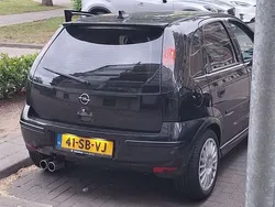 Gebruikt 2005 Opel Corsa Edition Sedan | € 1.200 (Eerlijke prijs)