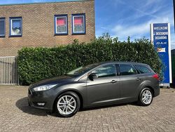 Grijs Gebruikt 2017 Ford Focus Titanium Stationwagen | € 10.995 (Eerlijke prijs)