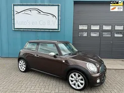Bruin Gebruikt 2010 Mini Cooper Hatchback | € 4.950 (Eerlijke prijs)