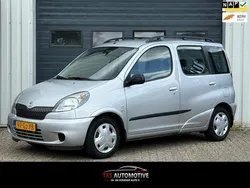 Grijs Gebruikt 2000 Toyota Yaris Verso Sol MPV | € 5.450 (Iets duurder)