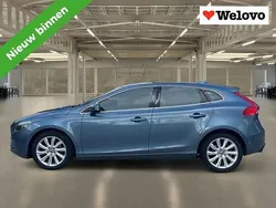 Blauw Gebruikt 2013 Volvo V40 Summum Stationwagen | € 8.450 (Eerlijke prijs)