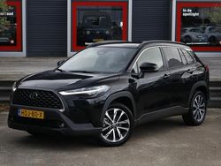 Zwart Gebruikt 2025 Toyota Corolla Cross Style SUV | € 38.400 (Eerlijke prijs)