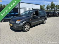 Grijs Gebruikt 2008 Ford Fusion Cool & Sound Edition MPV | € 2.650 (Eerlijke prijs)