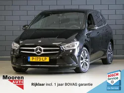 Zwart Gebruikt 2021 Mercedes B250e Premium MPV | € 26.950