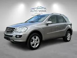 Grijs Gebruikt 2005 Mercedes 500 SUV | € 28.950