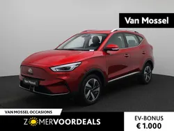Rood Gebruikt 2023 MG ZS Comfort Sedan | € 26.400 (Eerlijke prijs)