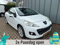 Wit Gebruikt 2012 Peugeot 207 CC Griffe Cabriolet | € 4.950 (Eerlijke prijs)