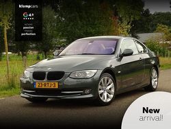 Groen Gebruikt 2011 BMW 330 Executive Coupé | € 22.900