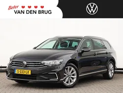 Grijs Gebruikt 2023 VW Passat Business Stationwagen | € 31.800 (Eerlijke prijs)