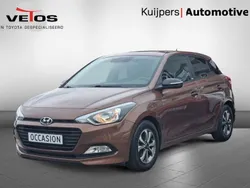 Bruin, metallic lak Gebruikt 2018 Hyundai i20 Passion Hatchback | € 9.950 (Goede deal)