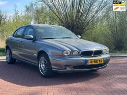 Grijs Gebruikt 2004 Jaguar X-type Sedan | € 750 (Eerlijke prijs)