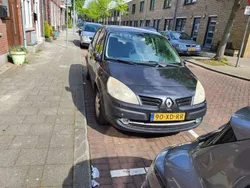 Zwart Gebruikt 2007 Renault Mégane II MPV | € 600 (Super prijs)