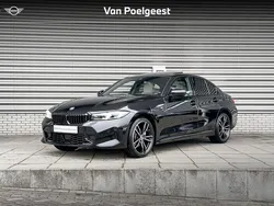 Saphirschwarz metallic (zwart metallic) Gebruikt 2024 BMW 330e M Sport Sedan | € 69.900
