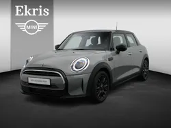 Grijs Gebruikt 2021 Mini Cooper Comfort Hatchback | € 25.950 (Iets duurder)