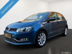 Blauw Gebruikt 2015 VW Polo Highline Hatchback | € 9.699 (Eerlijke prijs)