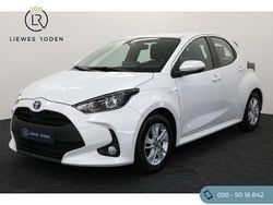 Wit Gebruikt 2021 Toyota Yaris Hybrid Active Hatchback | € 19.950 (Eerlijke prijs)