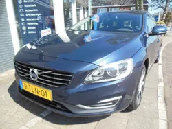 Blauw Gebruikt 2014 Volvo V60 Summum Stationwagen | € 12.500 (Iets duurder)