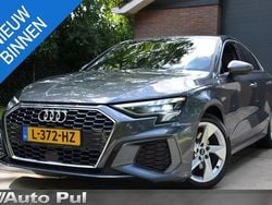 Grijs Gebruikt 2021 Audi A3 S-Line Sedan | € 19.500 (Goede deal)