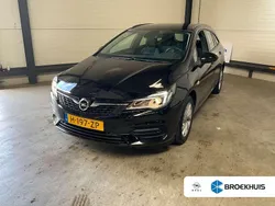 Zwart Gebruikt 2020 Opel Astra Edition Stationwagen | € 14.400 (Eerlijke prijs)