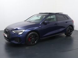 Blauw Gebruikt 2024 Audi A3 Sportback Competition Hatchback | € 43.840 (Iets duurder)