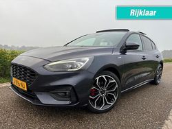 Blauw Gebruikt 2020 Ford Focus ST Hatchback | € 10.990