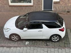 Zwart Gebruikt 2011 Citroën DS3 Chic Hatchback | € 3.700 (Iets duurder)