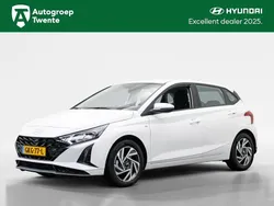 Wit Gebruikt 2024 Hyundai i20 Comfort Hatchback | € 21.950 (Eerlijke prijs)