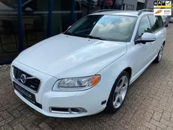 Wit Gebruikt 2010 Volvo V70 R-Design Stationwagen | € 13.945 (Eerlijke prijs)
