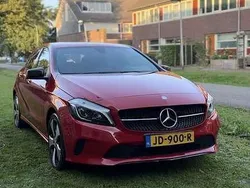 Rood Gebruikt 2016 Mercedes A160 | € 11.250 (Eerlijke prijs)