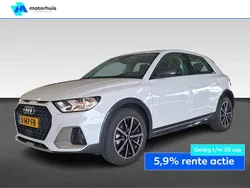 Wit Gebruikt 2023 Audi A1 Advanced Hatchback | € 30.925