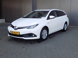 Wit Gebruikt 2015 Toyota Auris Stationwagen | € 11.400 (Goede deal)