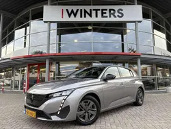 Grijs Gebruikt 2025 Peugeot 308 Business-Line Hatchback | € 30.900