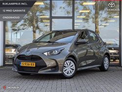 Grijs Gebruikt 2021 Toyota Yaris Hybrid Active Hatchback | € 18.995 (Eerlijke prijs)
