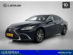 Zwart Gebruikt 2024 Lexus ES300H Luxury Line Sedan | € 49.945