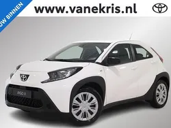 Wit Nieuw 2024 Toyota Aygo Play Hatchback | € 20.495 (Goede deal)