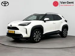 Wit Gebruikt 2023 Toyota Yaris Cross SUV | € 28.499 (Eerlijke prijs)