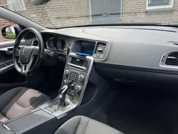 Blauw Gebruikt 2015 Volvo V60 Stationwagen | € 11.500 (Eerlijke prijs)