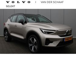 Beige, metallic lak Gebruikt 2022 Volvo XC40 Core SUV | € 34.750 (Super prijs)