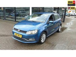 Blauw Gebruikt 2016 VW Polo Highline Hatchback | € 10.450 (Eerlijke prijs)