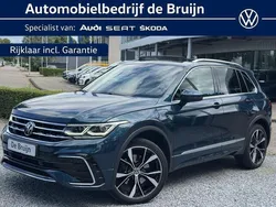 Blauw Gebruikt 2022 VW Tiguan R-line SUV | € 38.950 (Eerlijke prijs)