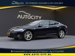 Blauw Gebruikt 2014 Tesla Model S Sedan | € 17.500 (Eerlijke prijs)