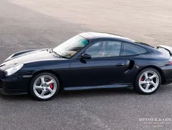 Blauw, metallic lak Gebruikt 2002 Porsche 996 Coupé | € 53.996
