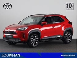 Rood Nieuw 2025 Toyota Yaris Cross SUV | € 35.585 (Duur)