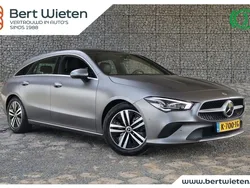 Grijs Gebruikt 2021 Mercedes CLA180 Luxury Sedan | € 30.035