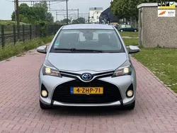 Grijs Gebruikt 2015 Toyota Yaris Hatchback | € 8.795 (Goede deal)