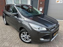 Grijs Gebruikt 2016 Ford Kuga Titanium SUV | € 12.750 (Goede deal)